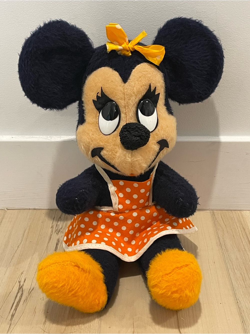 Walt Disney vintage Minnie Mouse 60's or 70's stuffed toy.